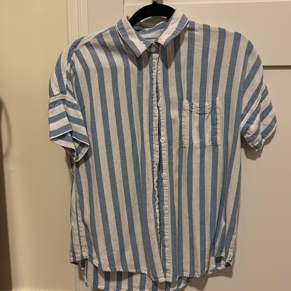 Short sleeve striped linen shirt